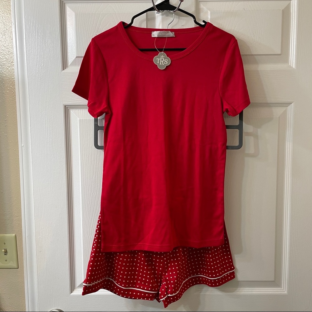 BNWT 😴 The Royal Standard Red/White Dot Pajamas